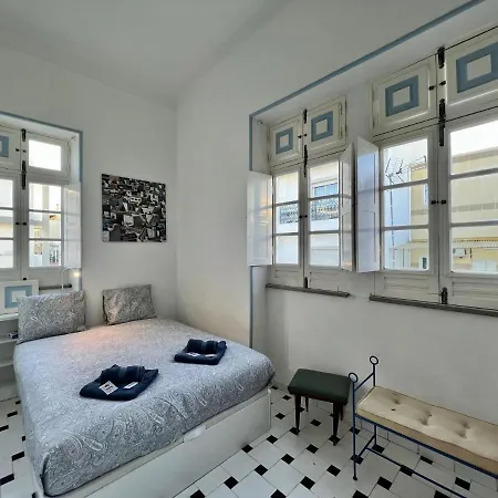 Historical House By Homing * Olhão