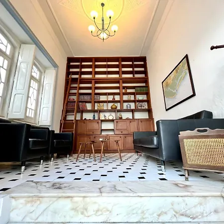 Historical House By Homing Olhão